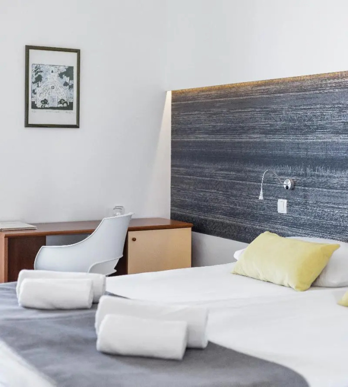 Standard Double room (full double bed)