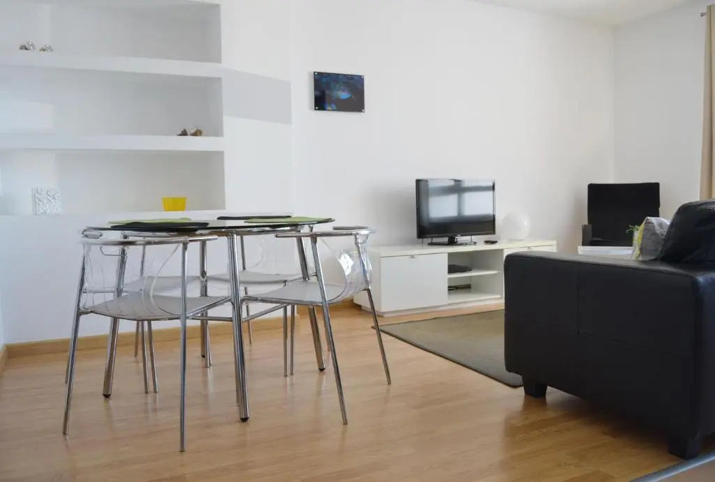 1 Bedroom Apartment with sea view
