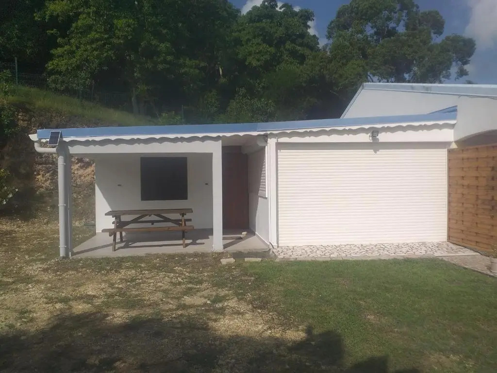 Voir la photo 1 — Maison mitoyenne à la campagne