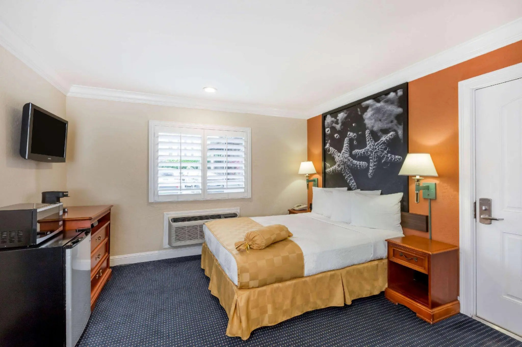 Aura Inn Monterey - Chambres