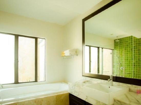 Borneo Beach Villas