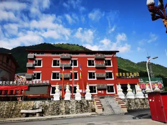 Light Residence JiuZhaigou Hotel