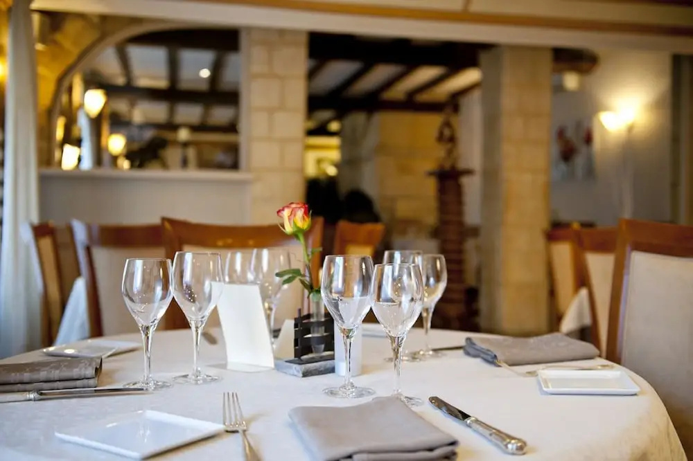 Hôtel restaurant Le Cheval Rouge - Général