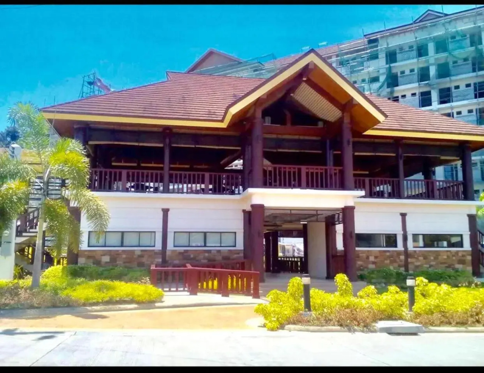Fully Furnished 1BR Condo Unit