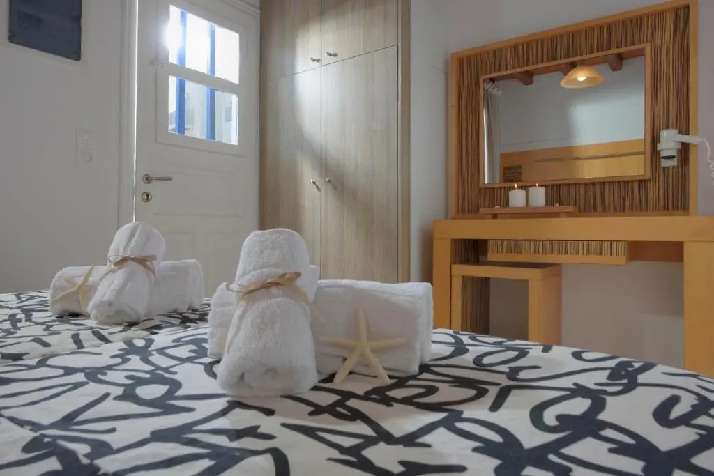 Adonis Rooms - Chambres