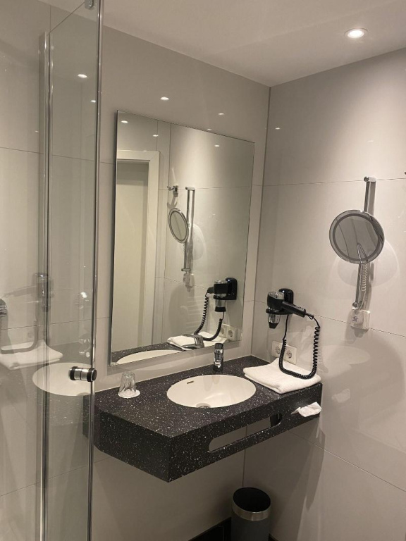 Superior Double room (full double bed)