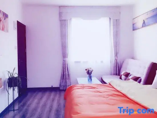 Deluxe Double room (full double bed)