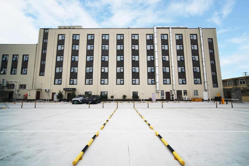 Ji Hotel (Shanghai University, Yecheng Road)