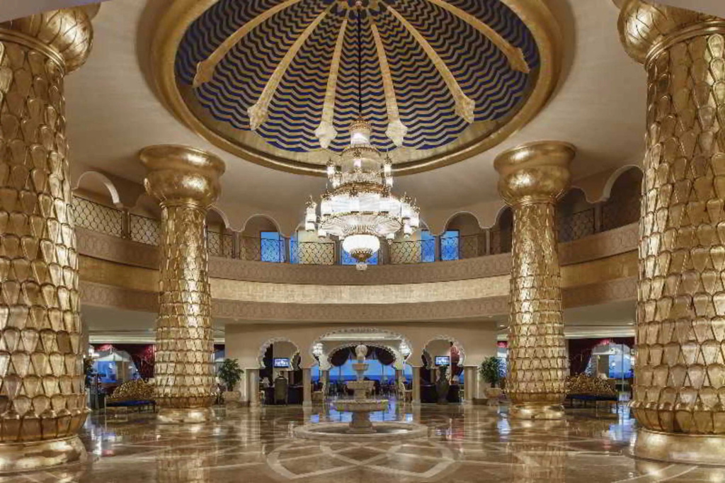 Lobby & Reception