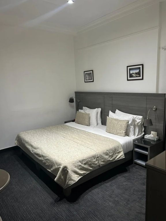 Standard Single room with balcony and with partial sea view