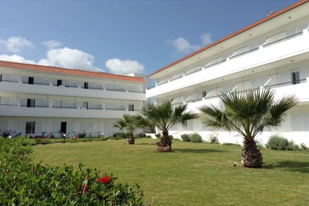 Pylea Beach Hotel