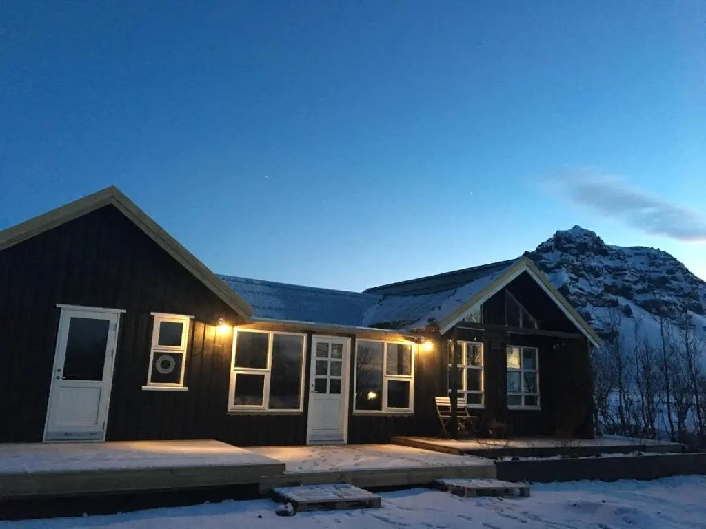 Grund Cabin