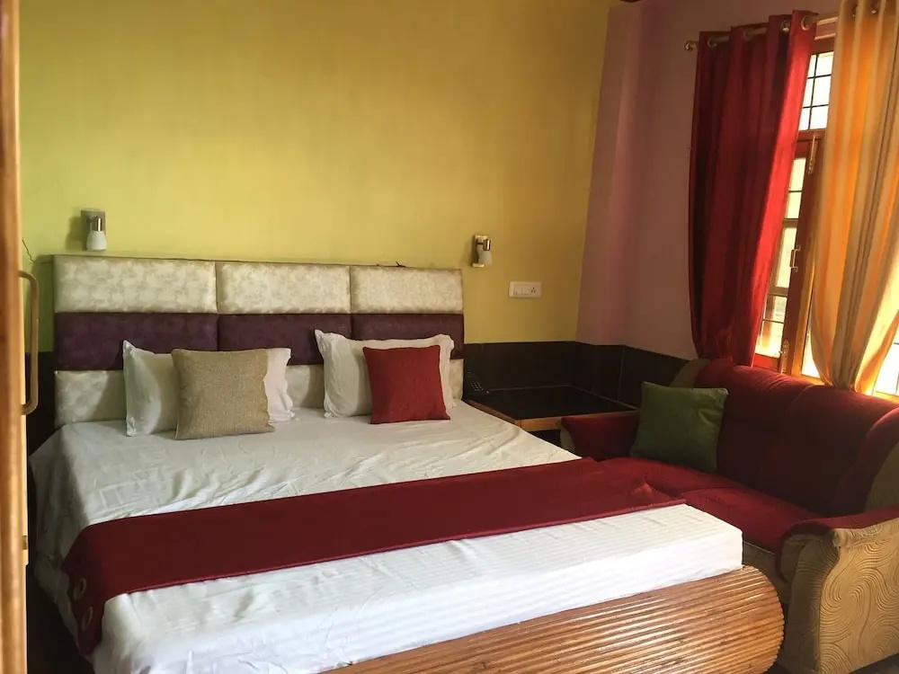 Goroomgo Marc Shimla - Chambres