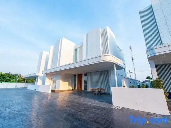 The Pool Space - ICONIC Pool Villa