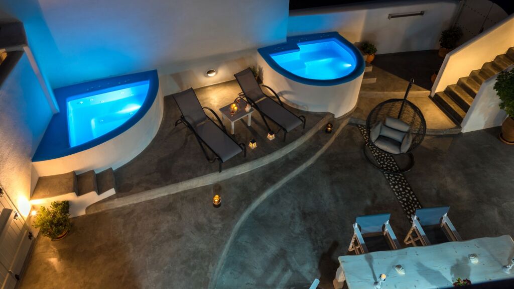Nereids Villa 3 *