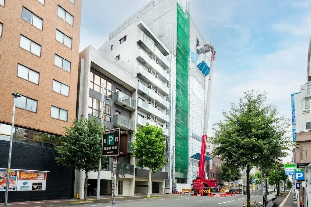 Hills Sapporo 402