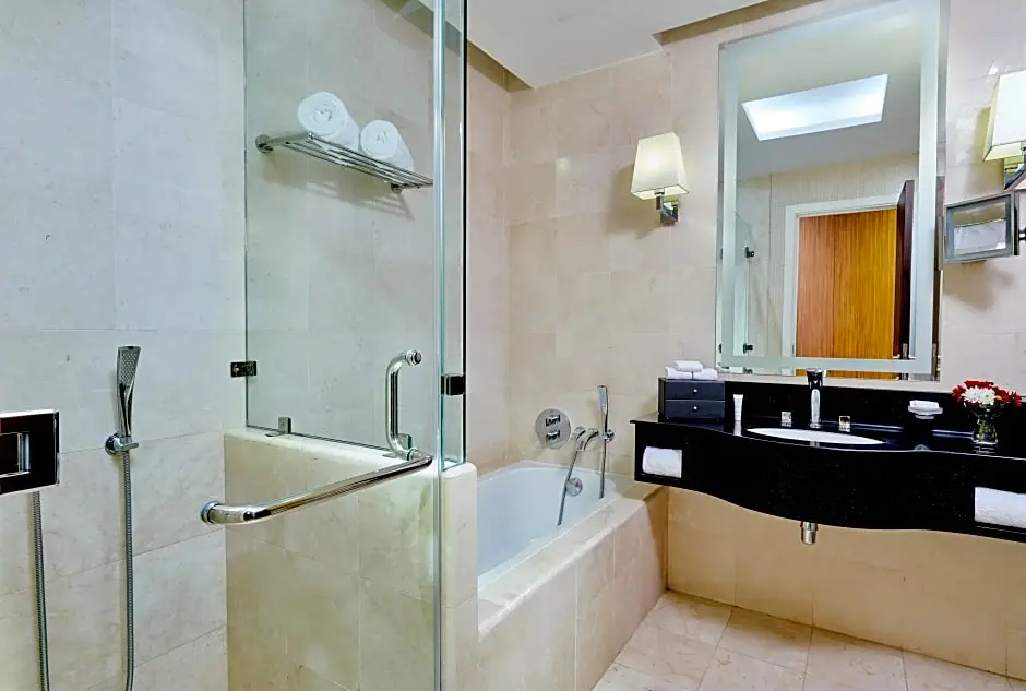 Best Plaza Hotel West Bay - Chambres