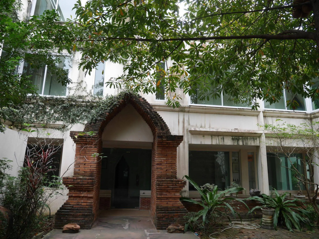 Ayutthaya Buri Dhevi