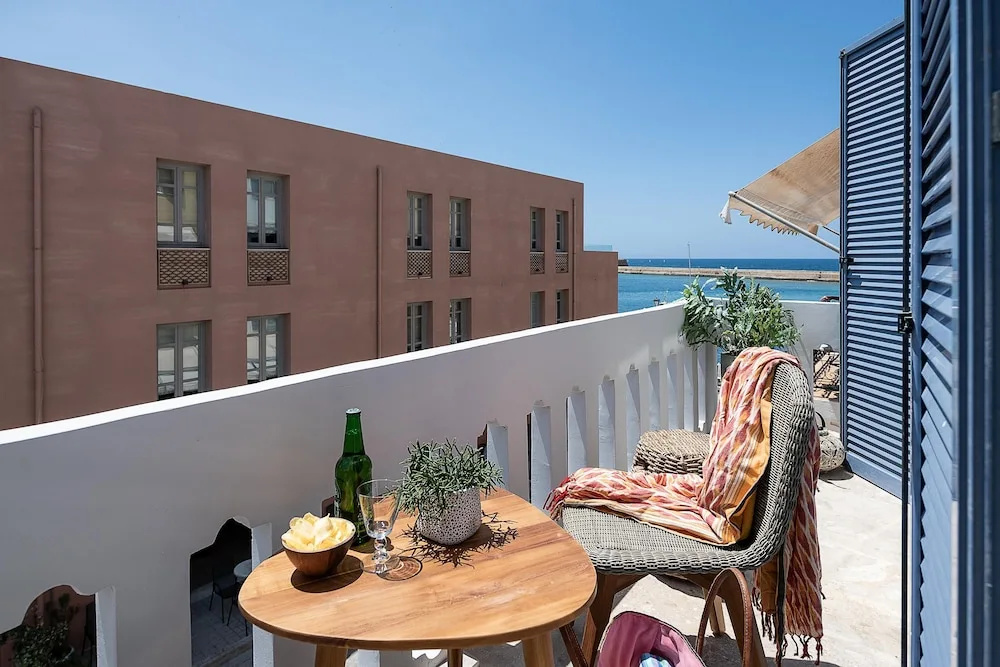 Domi Luxury Apartment by Cura Villas