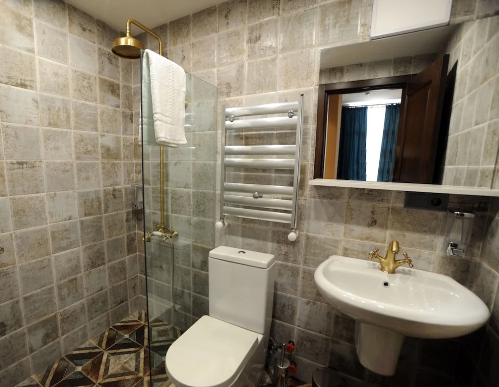 Comfort room