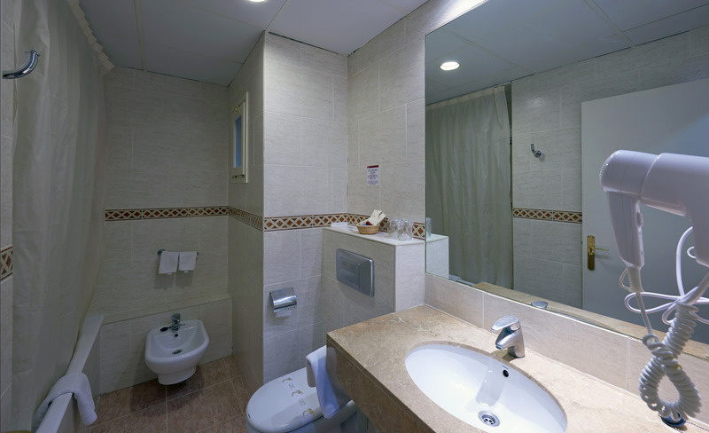 Hotel Abat Cisneros Montserrat - Chambres