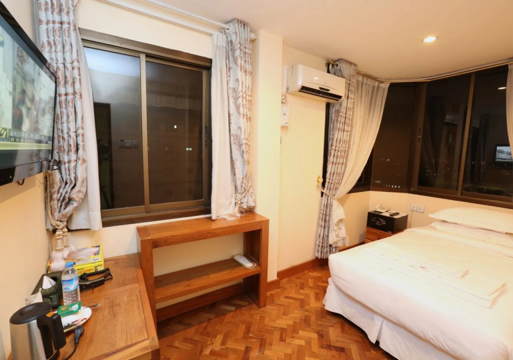 Hotel photo 11