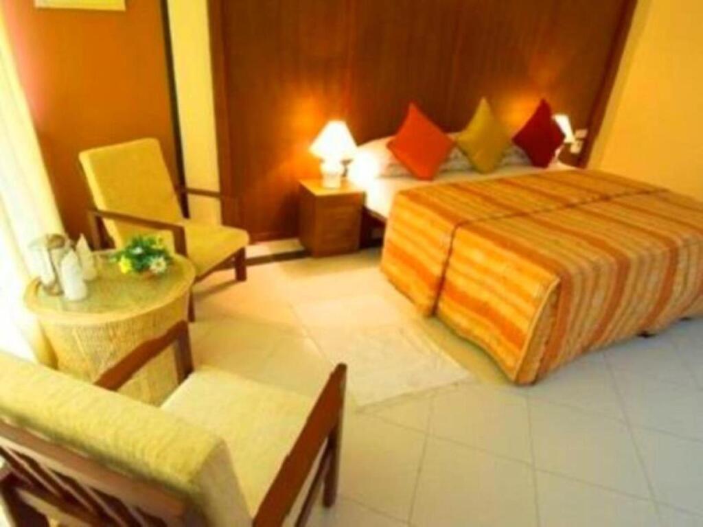 Coral Sands Hotel
