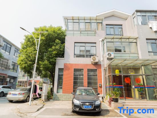 Shanghai International Convention and Exhibition Center Apartment (Hongqiao Hub Store)