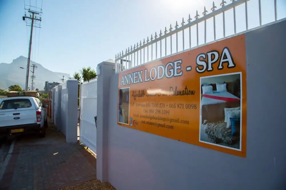 5 Annex Lodge & Spa