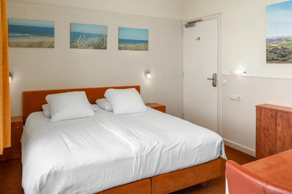 Standard Double room with balcony (twin beds)