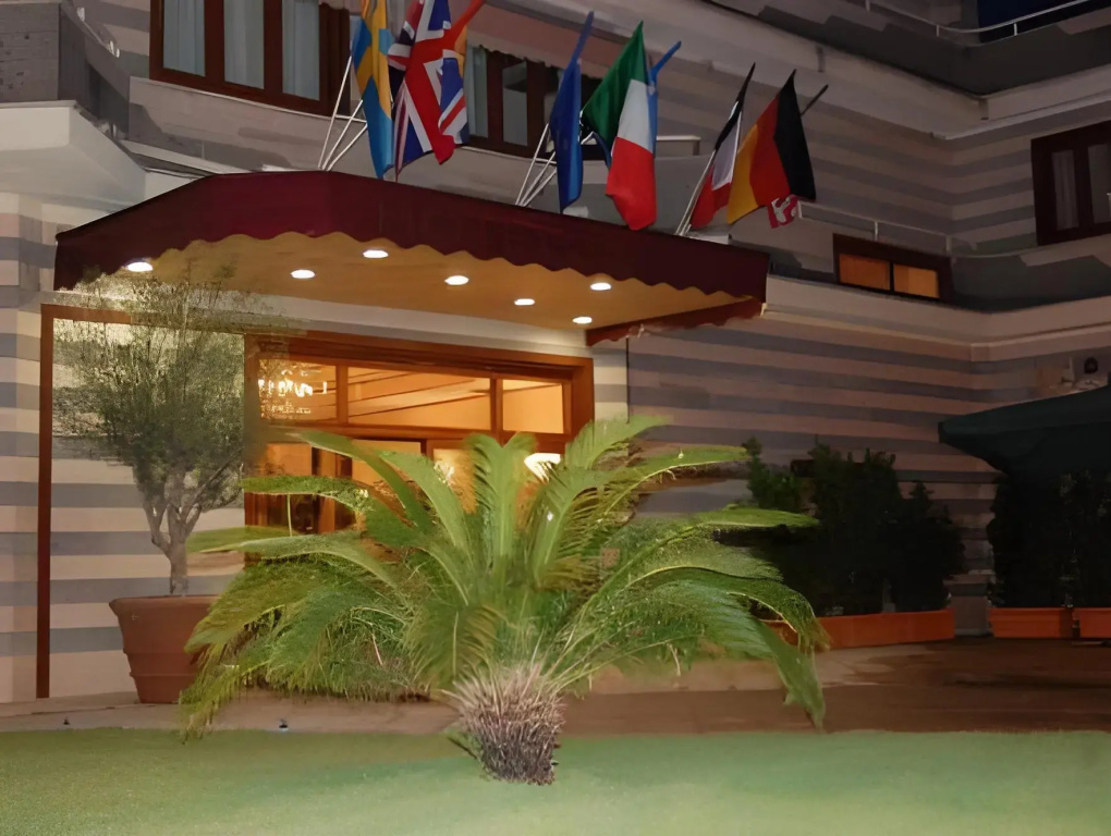 Hotel photo 13