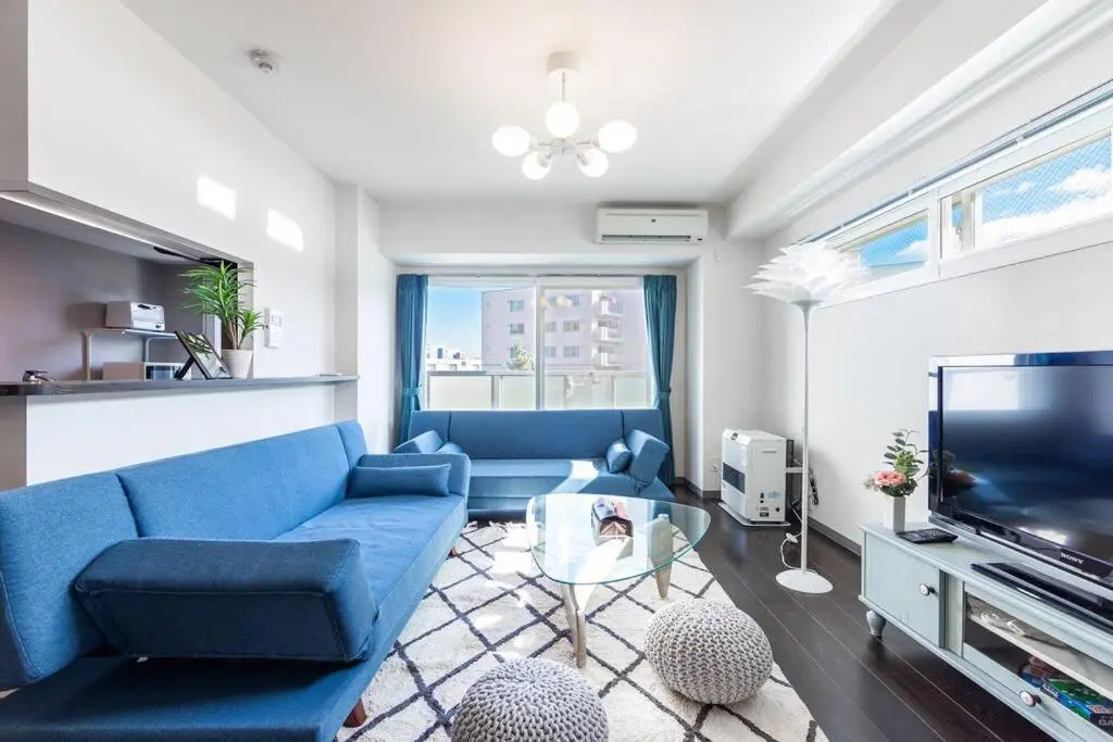 2 Bedrooms Apartment