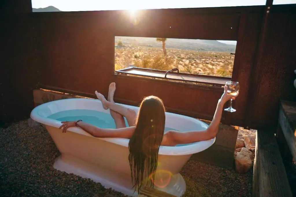 Standard room with mountain view