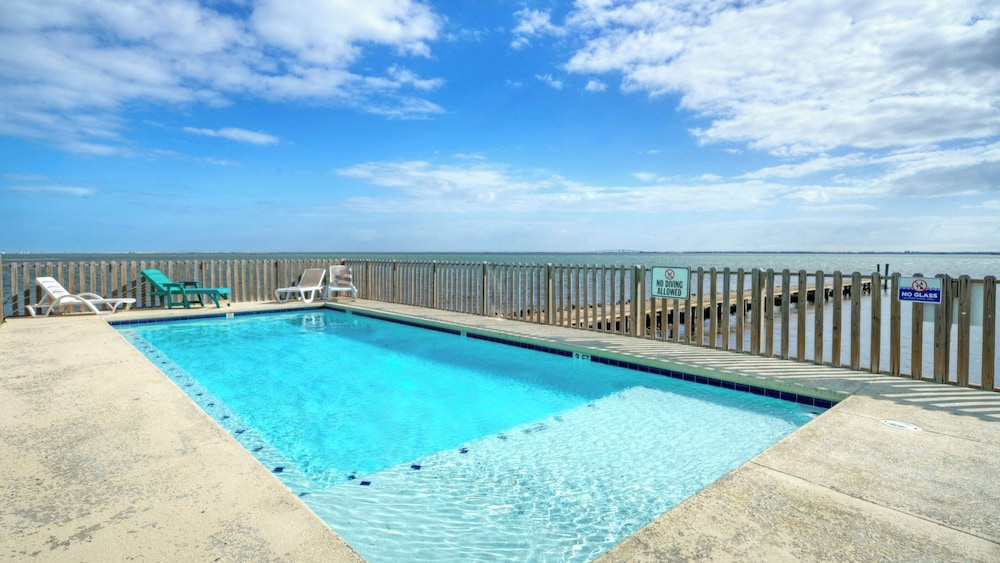 Sleeps 22 3 Homes w/ Boat Dock + Waterfront Pool Laguna Village Sanctuary