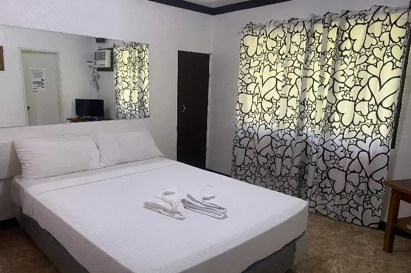 Economy Double room with balcony (full double bed)