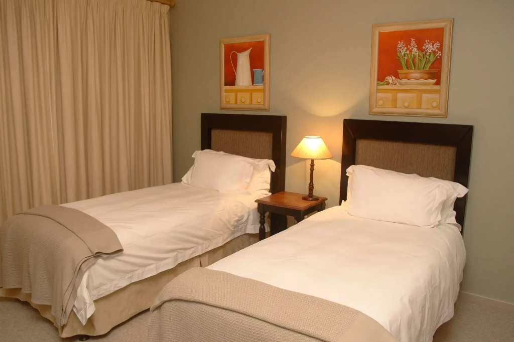 Pinnacle Point Beach and Golf Resort - Général