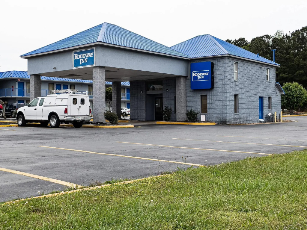 Rodeway Inn & Suites Carrollton