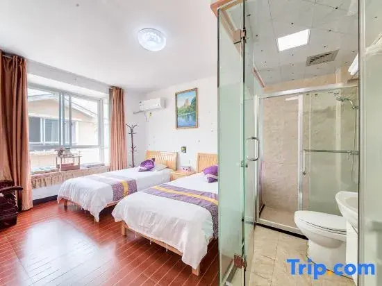 5 Bedrooms Suite