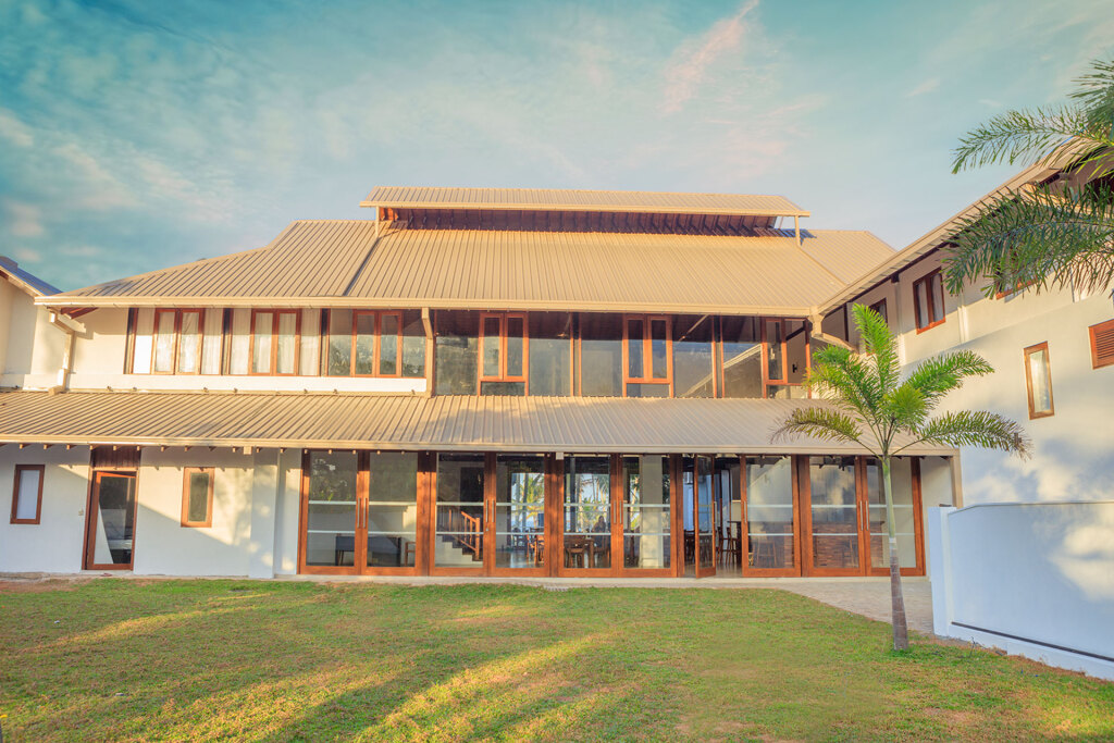 R Degree Hotel