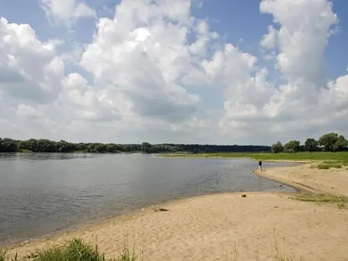 Beach & Waterfront