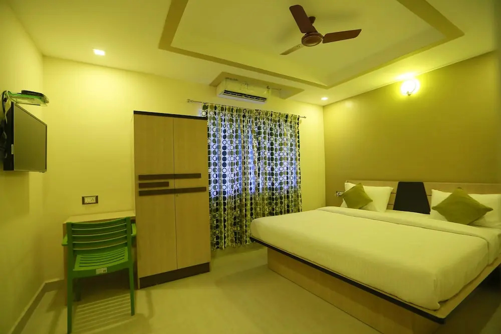 Premium Double room (full double bed)
