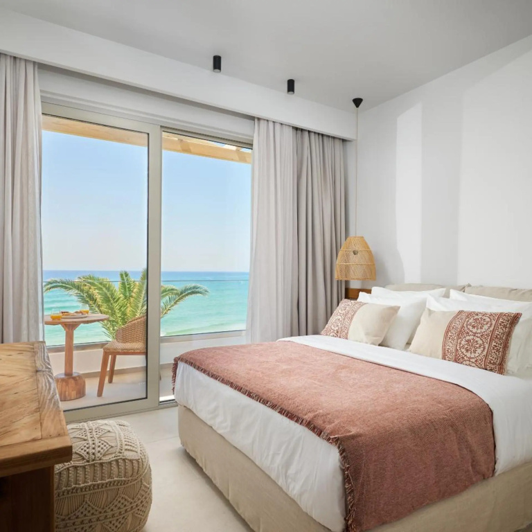 Artemis Hotel — 4