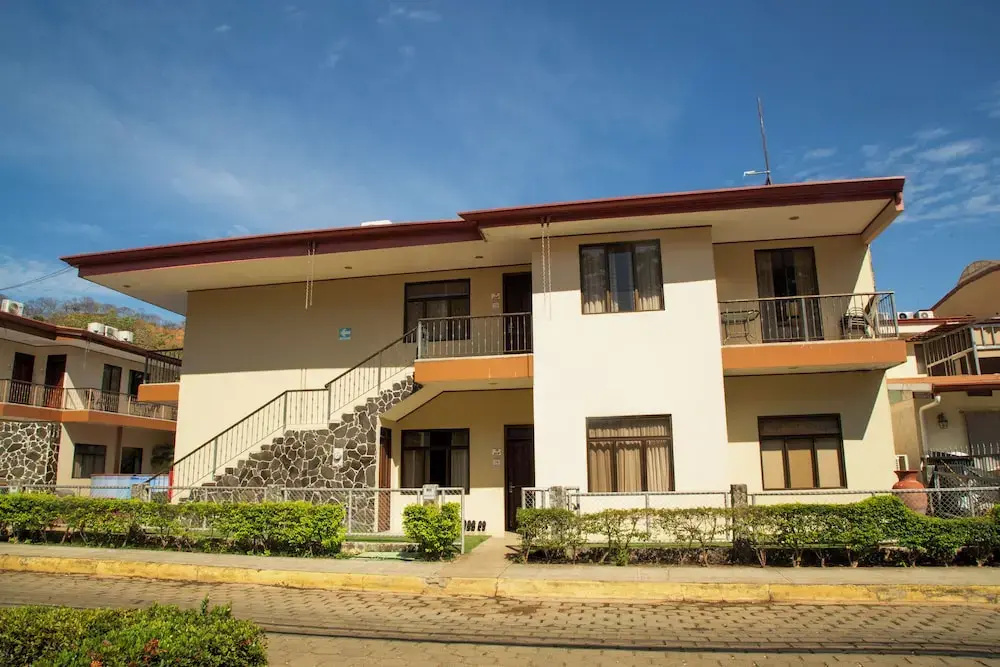 Nacazcol Hotel and Villas