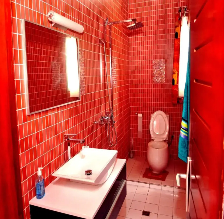 Economy Suite