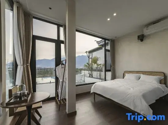Standard Double room with view (full double bed)