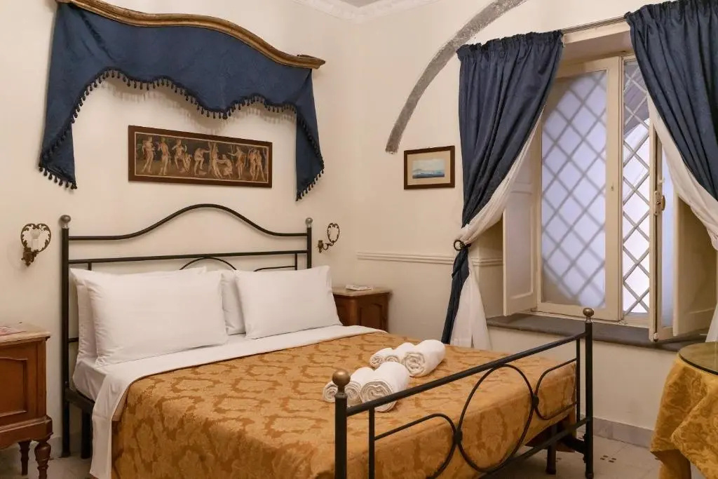 Economy room