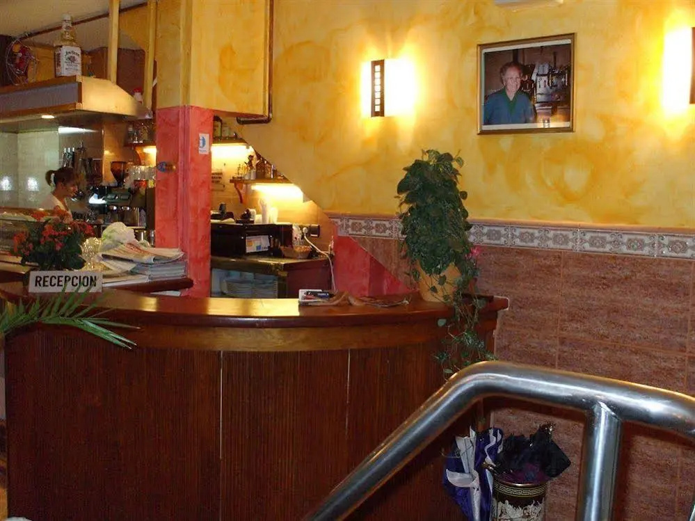 Hostal La Barca