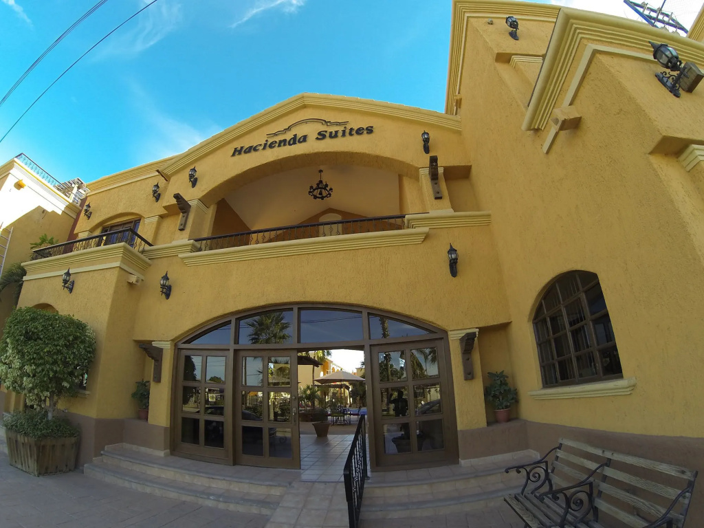 Hotel photo 1