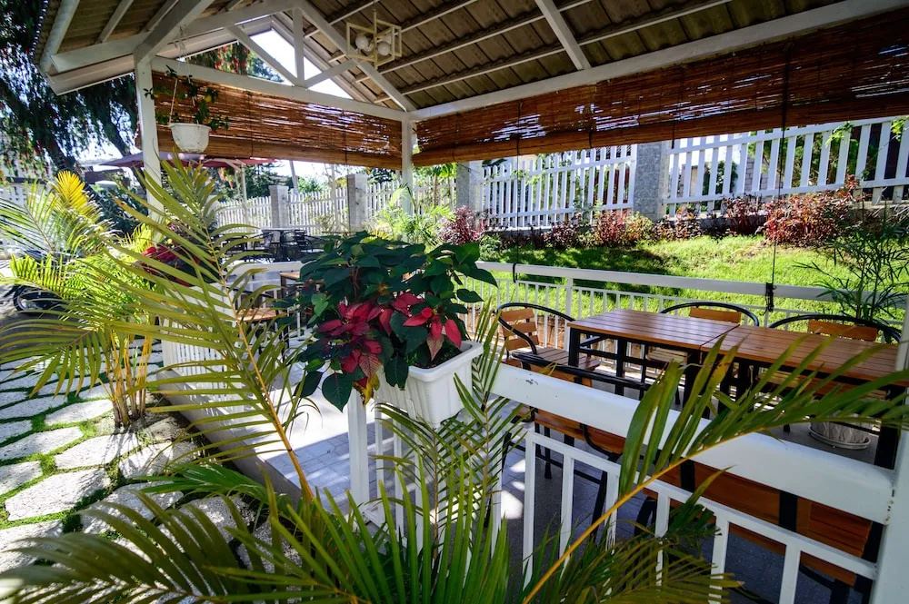 Robins Villa