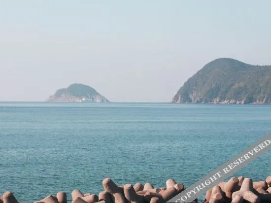 Beach & Waterfront